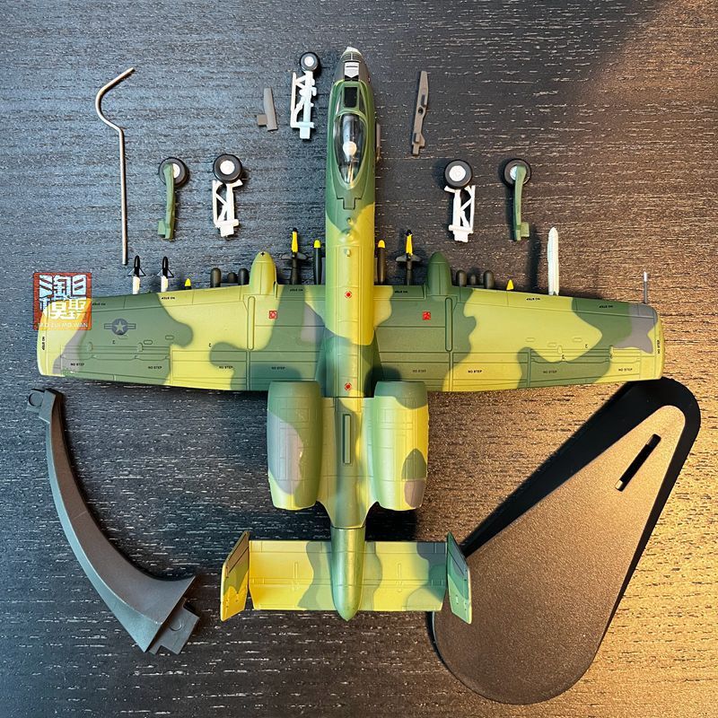 1: 100 A-10C Wart Pig Head Camo Coating Aircraft Model Alloy
