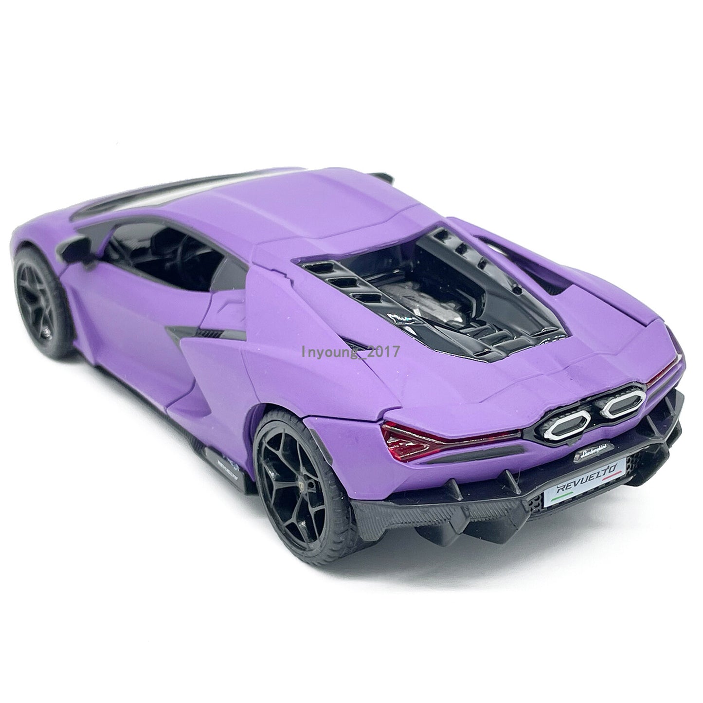 1:32 Lamborghini Revuelto Model Car Diecast Toy Vehicle Toys for Kids Purple