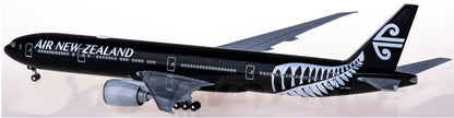 1:200 37CM Hogan AIR NEW ZEALAND BOEING 777-300ER Airplane ABS Plastic Model