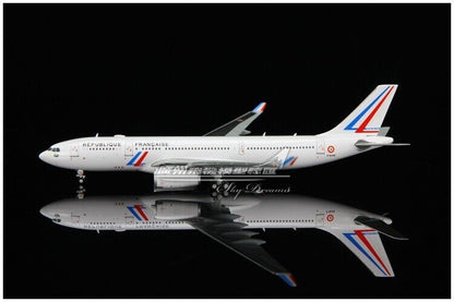 1:400 JC Wings France Air Force AIRBUS A330-200 Passenger Airplane Diecast Model