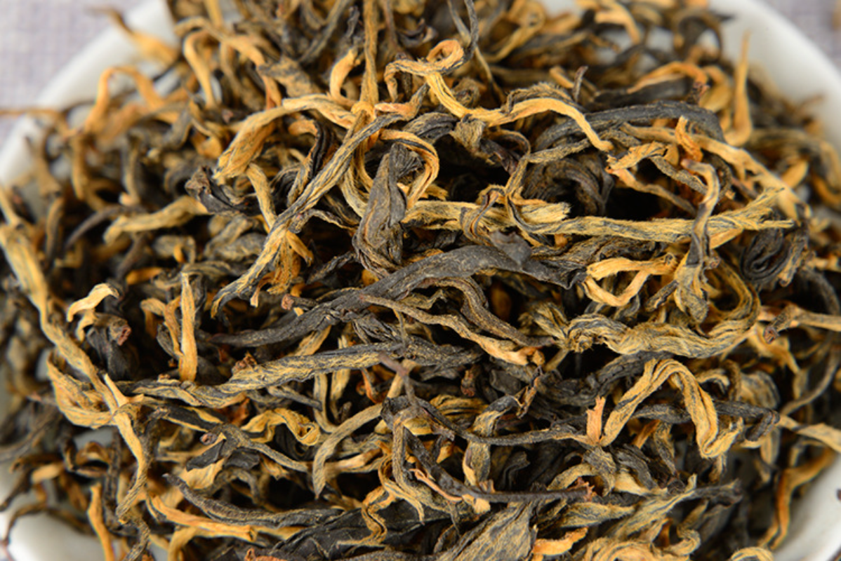 500g Yunnan Fengqing Dian Hong Tea One Bud Curved Strips Kung Fu Black Tea