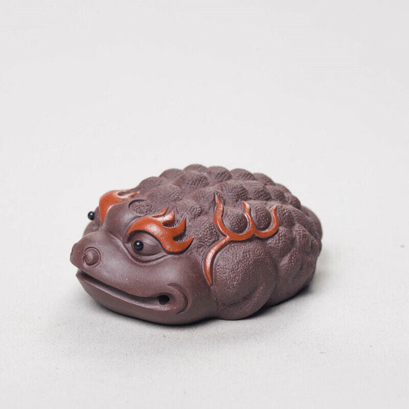 Chinese Yixing Zisha Pottery Purple Clay Animal Golden Toad Pixiu Tea Pet Statue