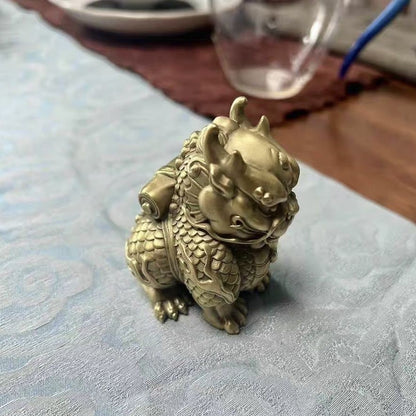 Brass Kylin Statue Desktop Ornament Study Paperweight Tea Pet Wenwan Hand Piece