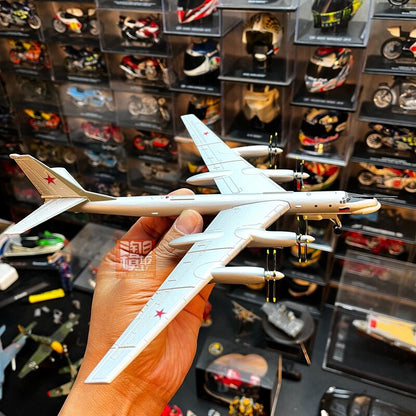 1: 200 Russian Soviet Union Figure 95 Bomber Tu95Ms Aircraft Model Alloy