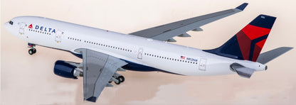 1:200 Geminijets Delta Air Lines Airbus A330-200 N852NW Airplane Diecast Model