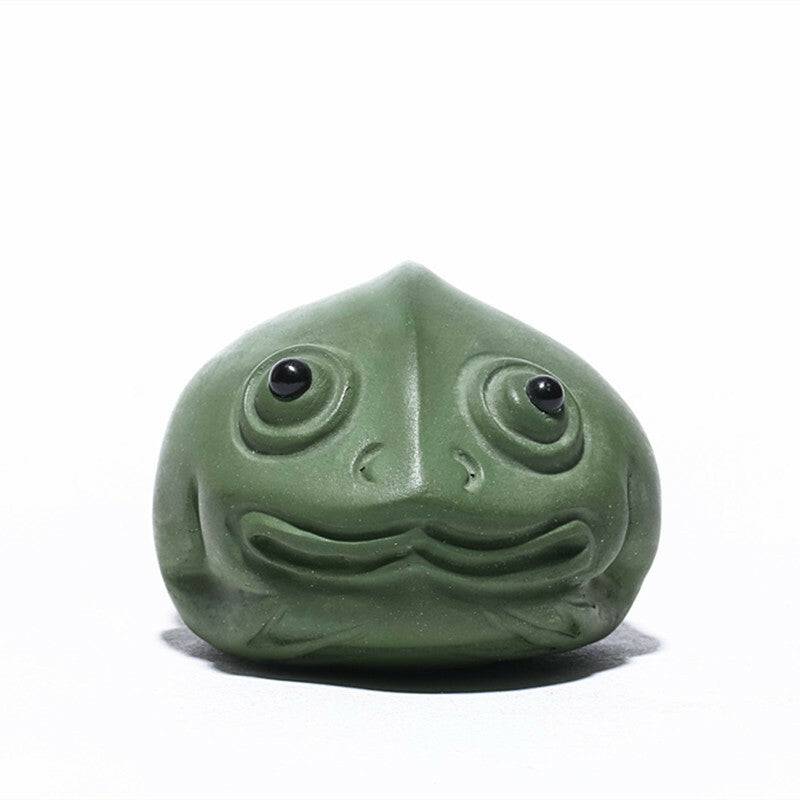 Chinese Yixing Zisha Pottery Green Clay Animal Golden Toad Tea Pet Statue