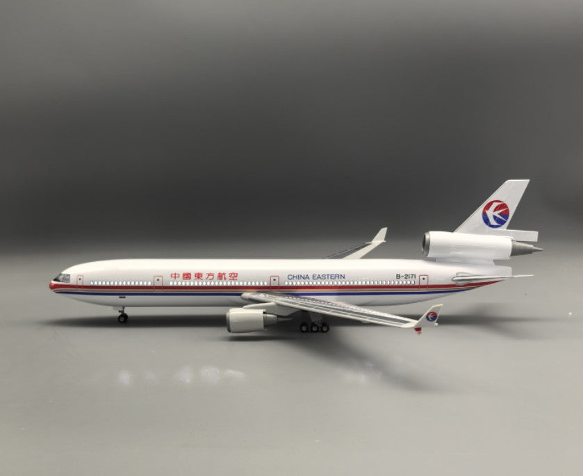 47CM 1:130 CHINA EASTERN MD-11 Airplane Led Sound Light Resin Aircraft Model