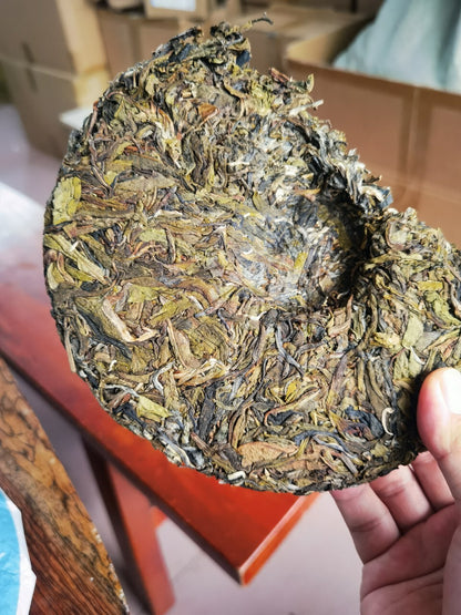 Yunnan Puerh Raw Tea Ancient Tree Puerh Tea 357g Yunnan Seventh Son Cake Tea