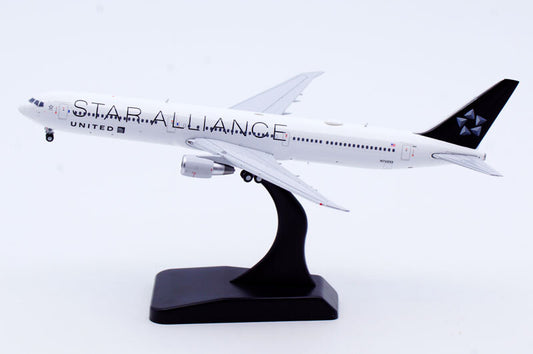 1:400 JC Wings United Airlines Plane Boeing 767-400ER Diecast Aircraft Model