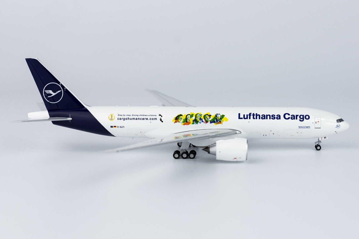1:400 NG Model Lufthansa Cargo BOEING 777F Airplane Plane Diecast Aircraft Model