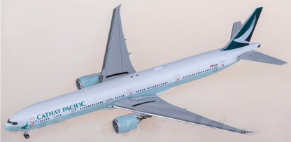 1:400 Phoenix Cathay Pacific Boeing 777-300ER Airplane Diecast Aircraft Model