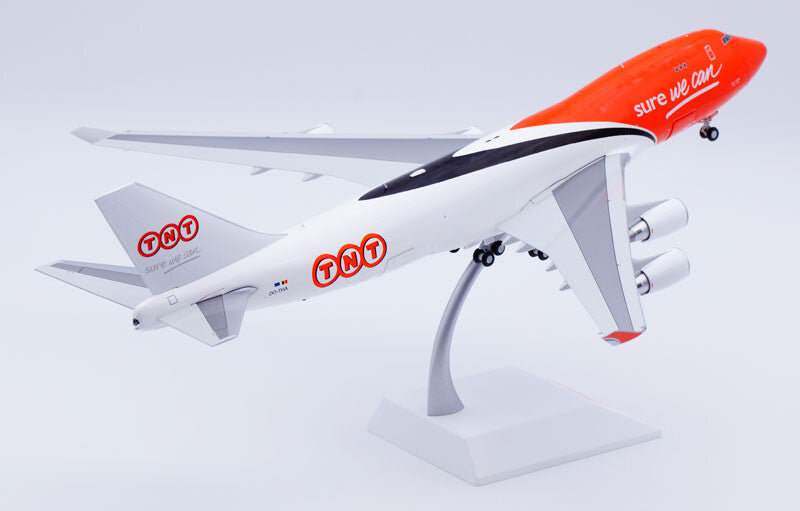 1:200 JC Wings TNT BOEING B747-400F Passenger Airplane Diecast Aircraft Model