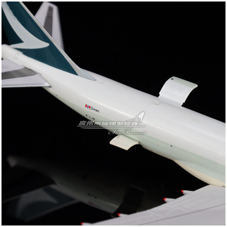 1:400 JC Wings CATHAY PACIFIC CARGO BOEING 747-8F Plane Diecast Aircraft Model
