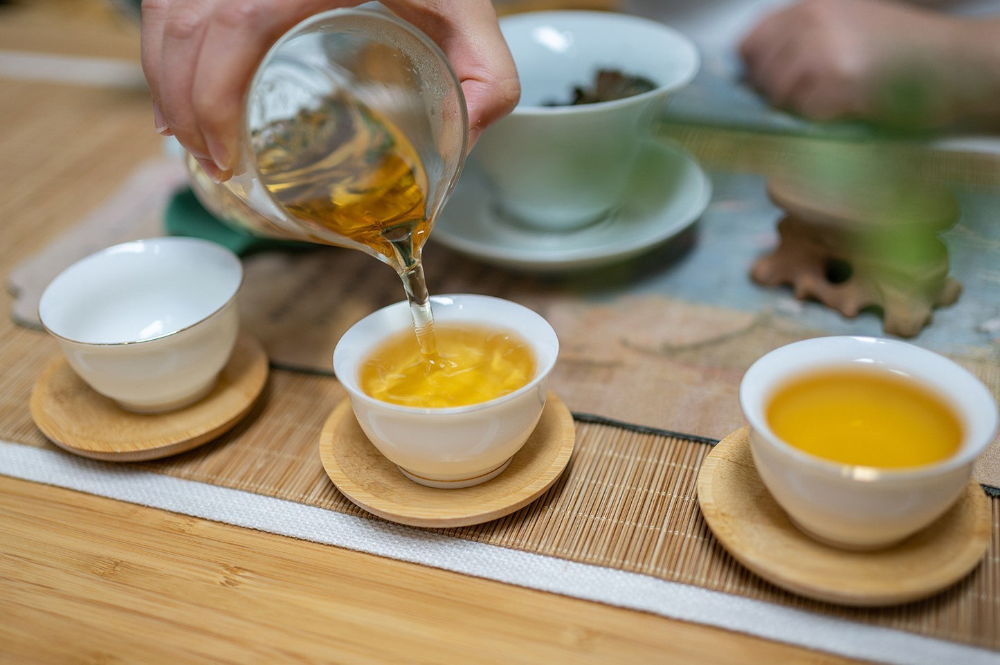 357g Yunnan Wild Moonlight Beauty White puer Pu'er Pu erh Tea Raw Cake