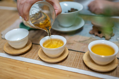 357g Yunnan Wild Moonlight Beauty White puer Pu'er Pu erh Tea Raw Cake
