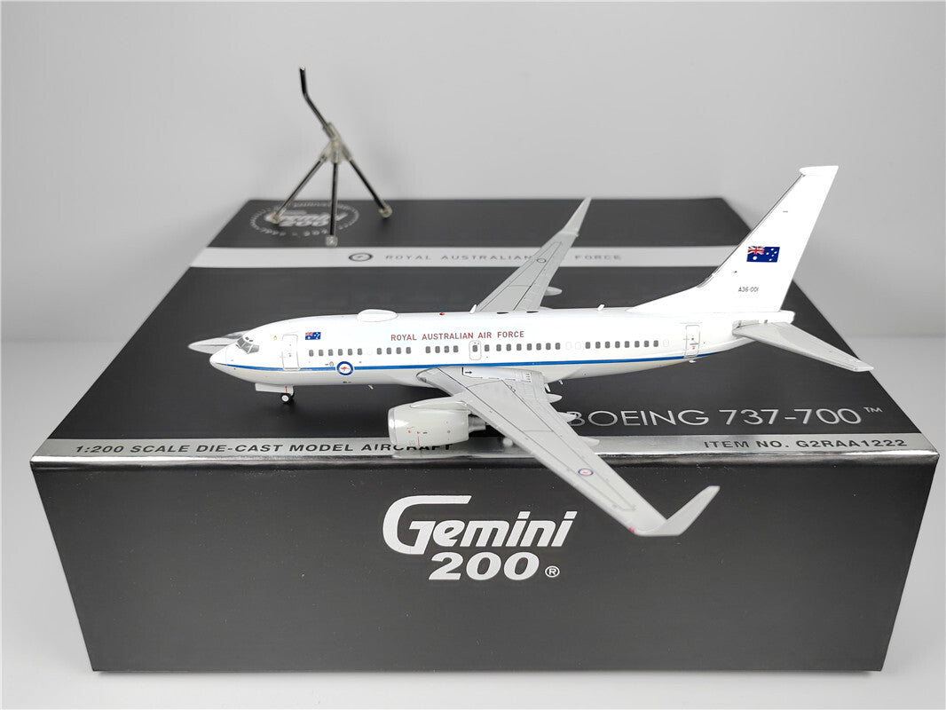 1:200 Geminijets ROYAL AUSTRALIAN AIR FORCE B737-700 Airplane Diecast Model