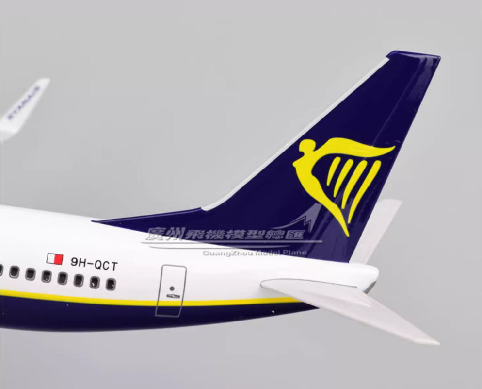 47CM 1:80 RIANAIR BOEING 737 MAX8 Passenger Airplane Landing gears Resin Model
