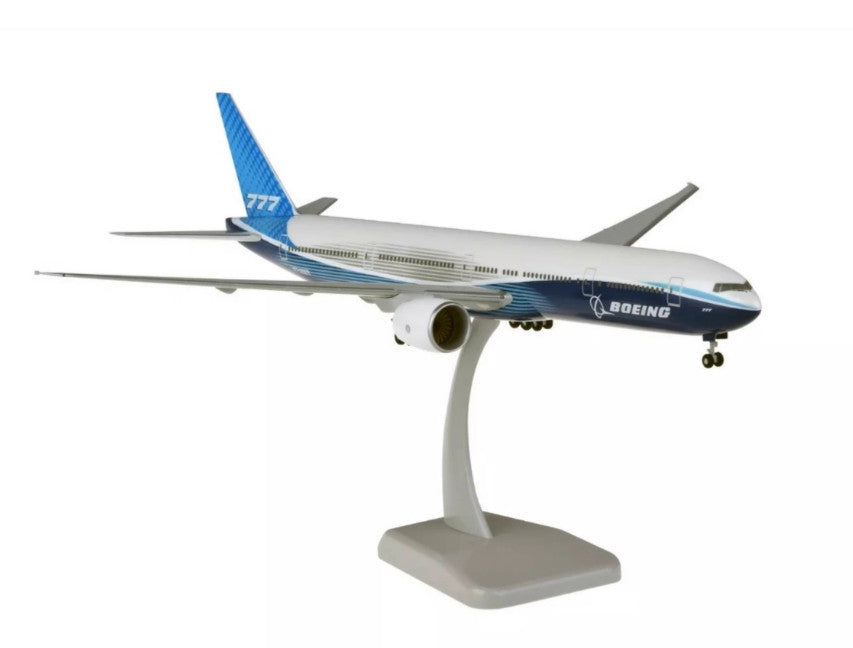 1:200 37CM Hogan BOEING 777-300ER Passenger Airplane ABS Plastic Aircraft Model