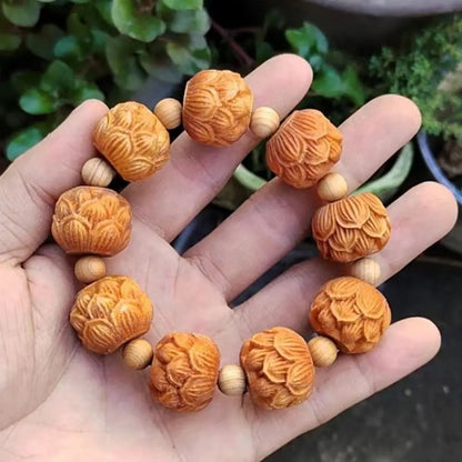 Cliff Cypress Wood Carving Bracelet Luck Eighteen Arhats HandString Jewelry