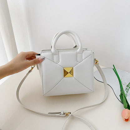 Rivet Shoulder Bag Fashion Handbag Luxury Crossbody Purse Square 19*16*12 CM Red