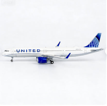 1:200 Geminijets United Airlines Airbus A321neo N14502 Airplane Diecast Model