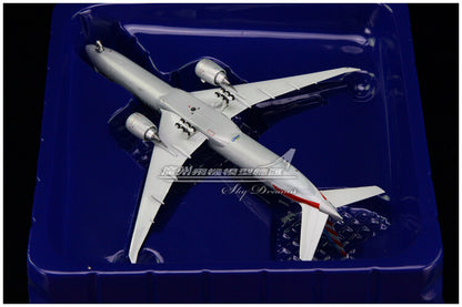 1:400 GeminiJets American Airlines B777-300ER Airplane Diecast Aircraft Model