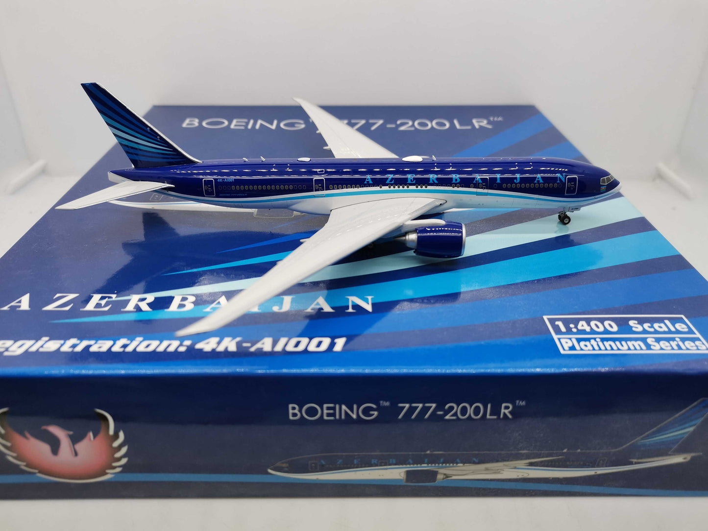1:400 Phoenix AZERBAIJAN BOEING B777-200LR Airplane Diecast Aircraft Plane Model