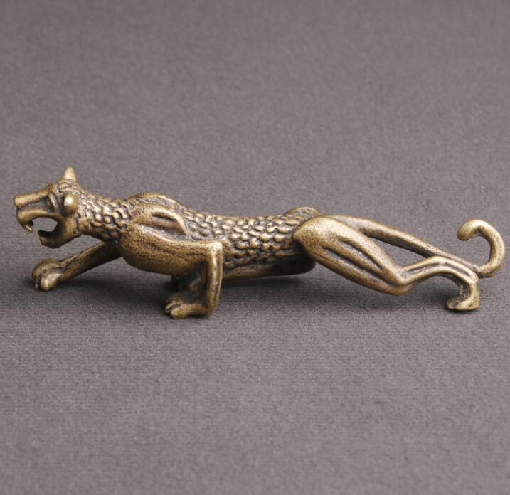 Brass old statue Chinese handmade leopard statue delicate antique