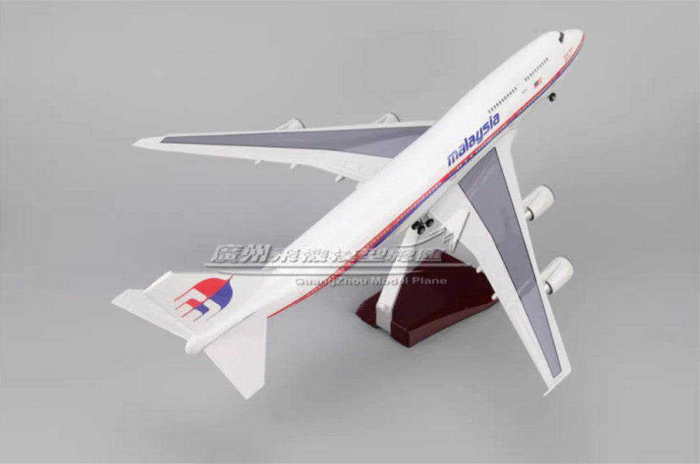 47CM 1:150 Malaysia Airlines BOEING 747-400 Airplane Landing Gears Resin Model
