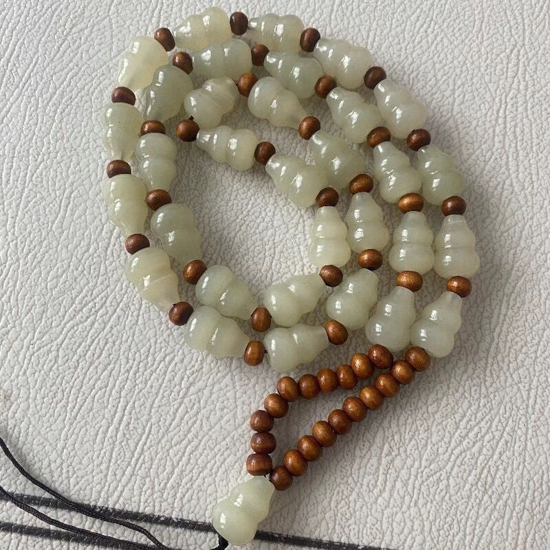 Natural Jade Gourd Pendant Necklace Hand Carved Jade Beaded Chain Jewelry