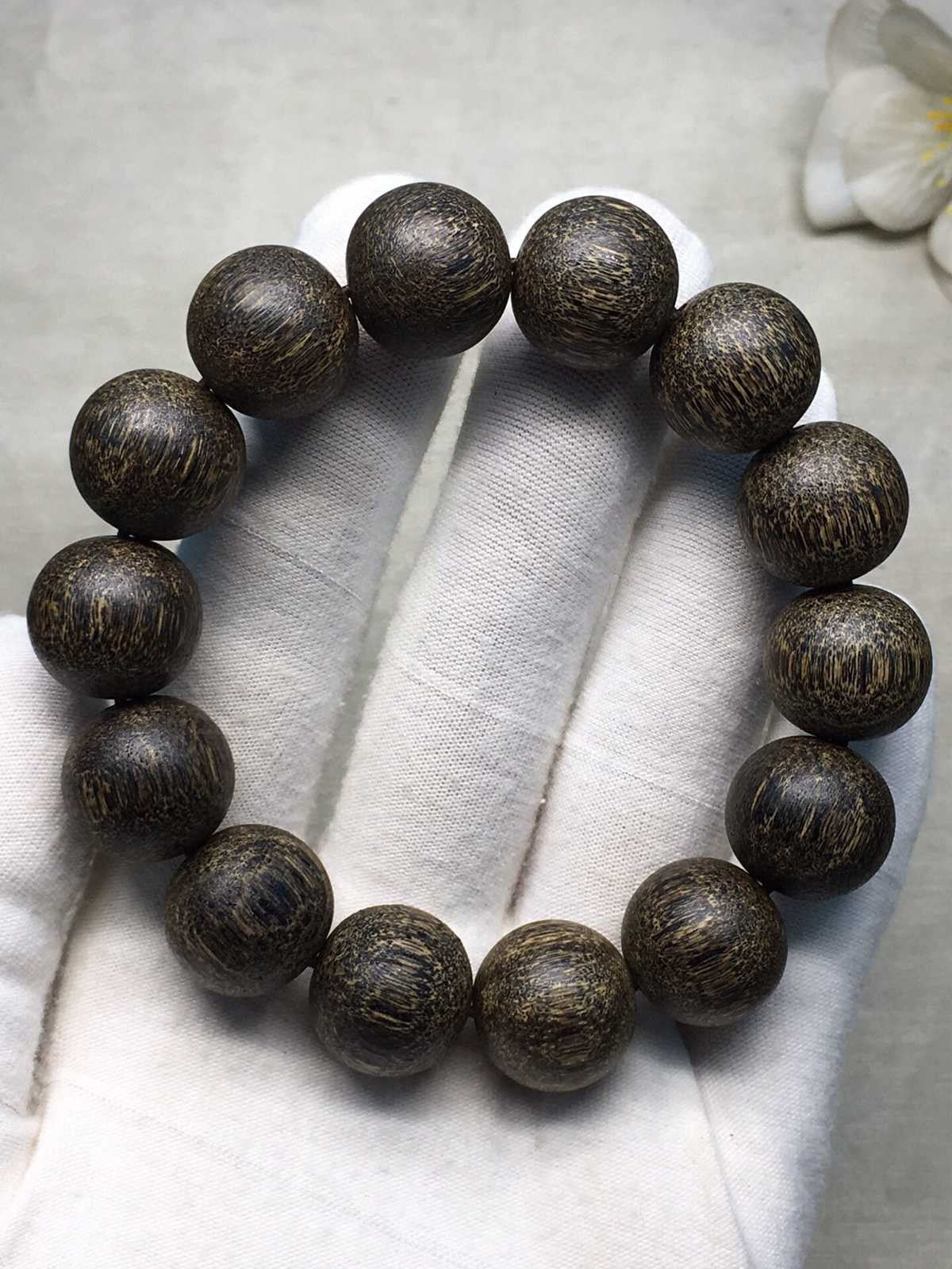 16mm Chinese Natural Eaglewood Handmade Exquisite Bracelets 31327