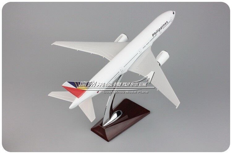 32CM Philippines BOEING 777 RP-C7777 Passenger Airplane Resin Aircraft Model