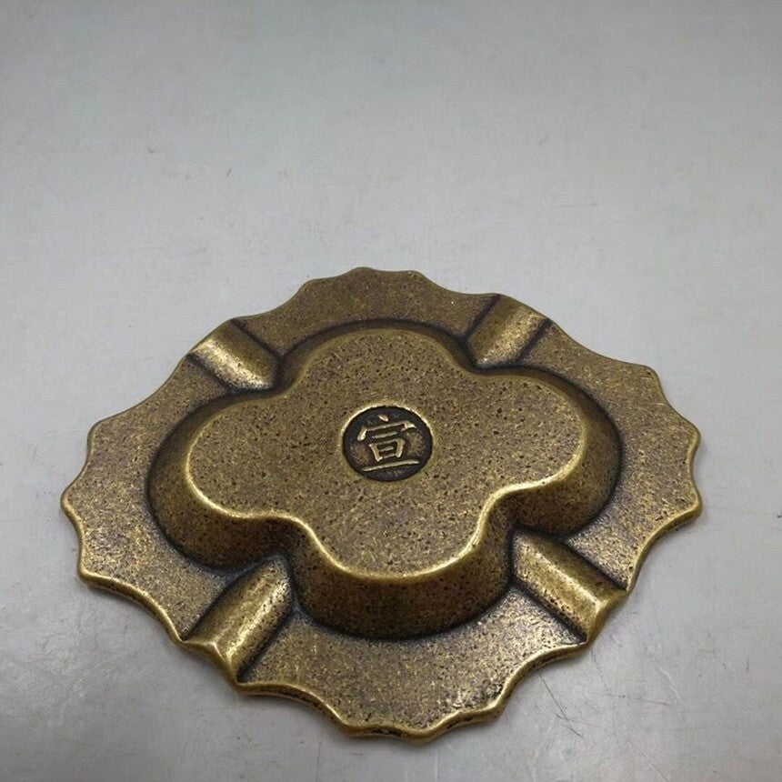 Antique Collection Home Decor Brass Pattern Cigar Ashtray Statue -
