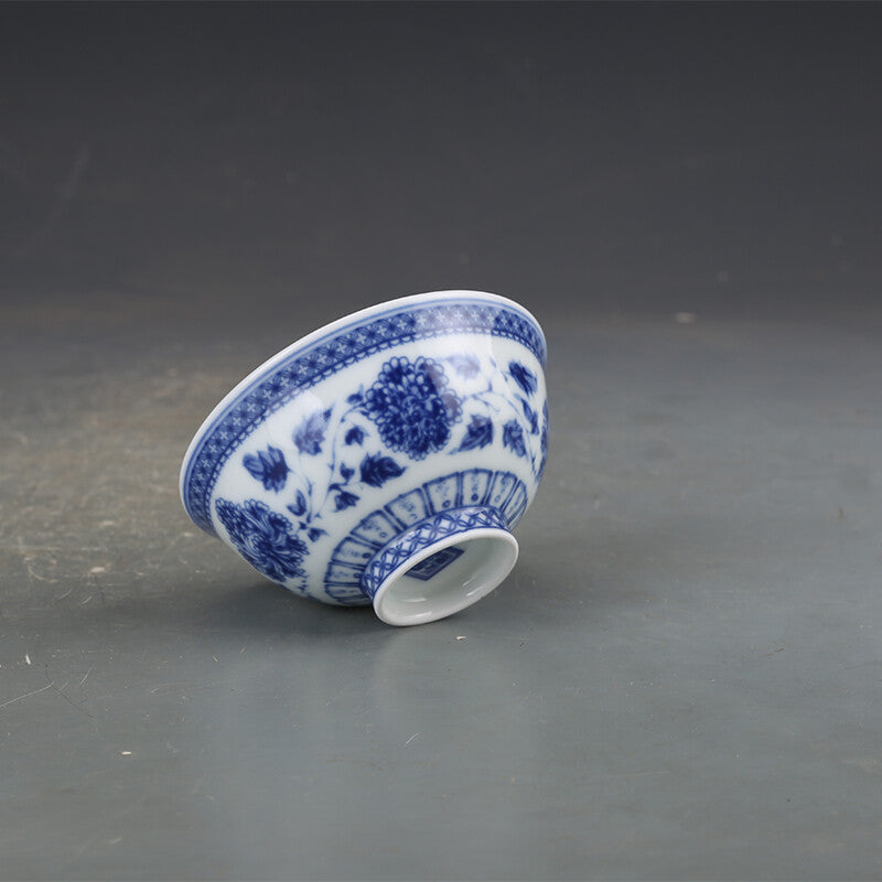 3.7" Collect Chinese Blue-and-white Porcelain Lotus Pond Flower Branch Tea Cup