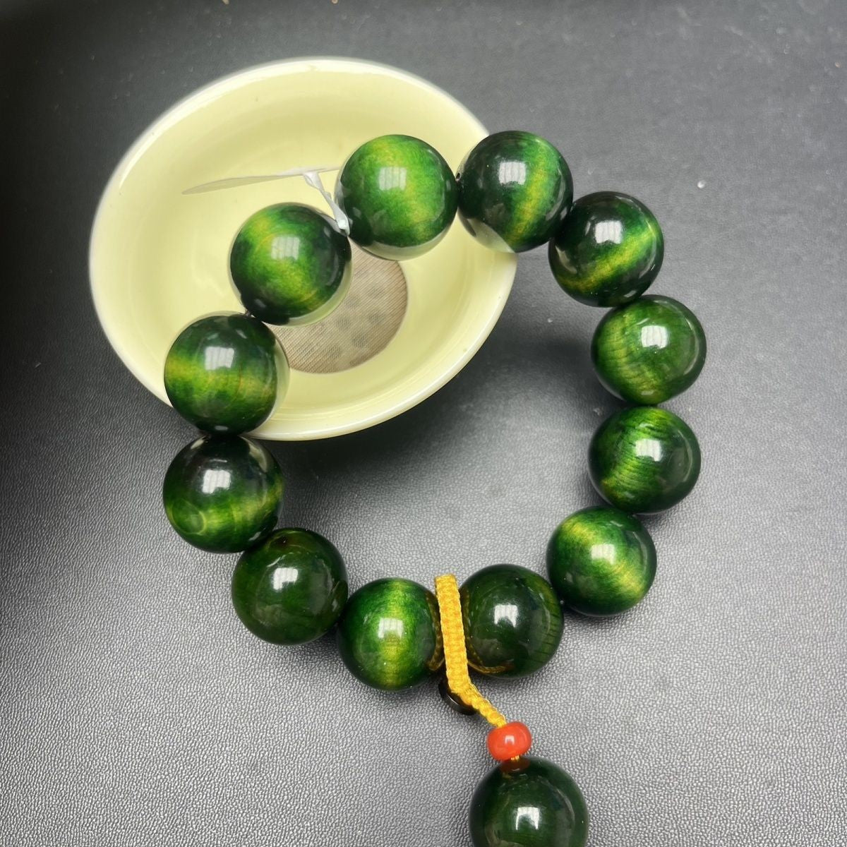 Vietnam Nha Trang Ink Painting Cat's Eye Green Emperor Agate Agarwood Beads