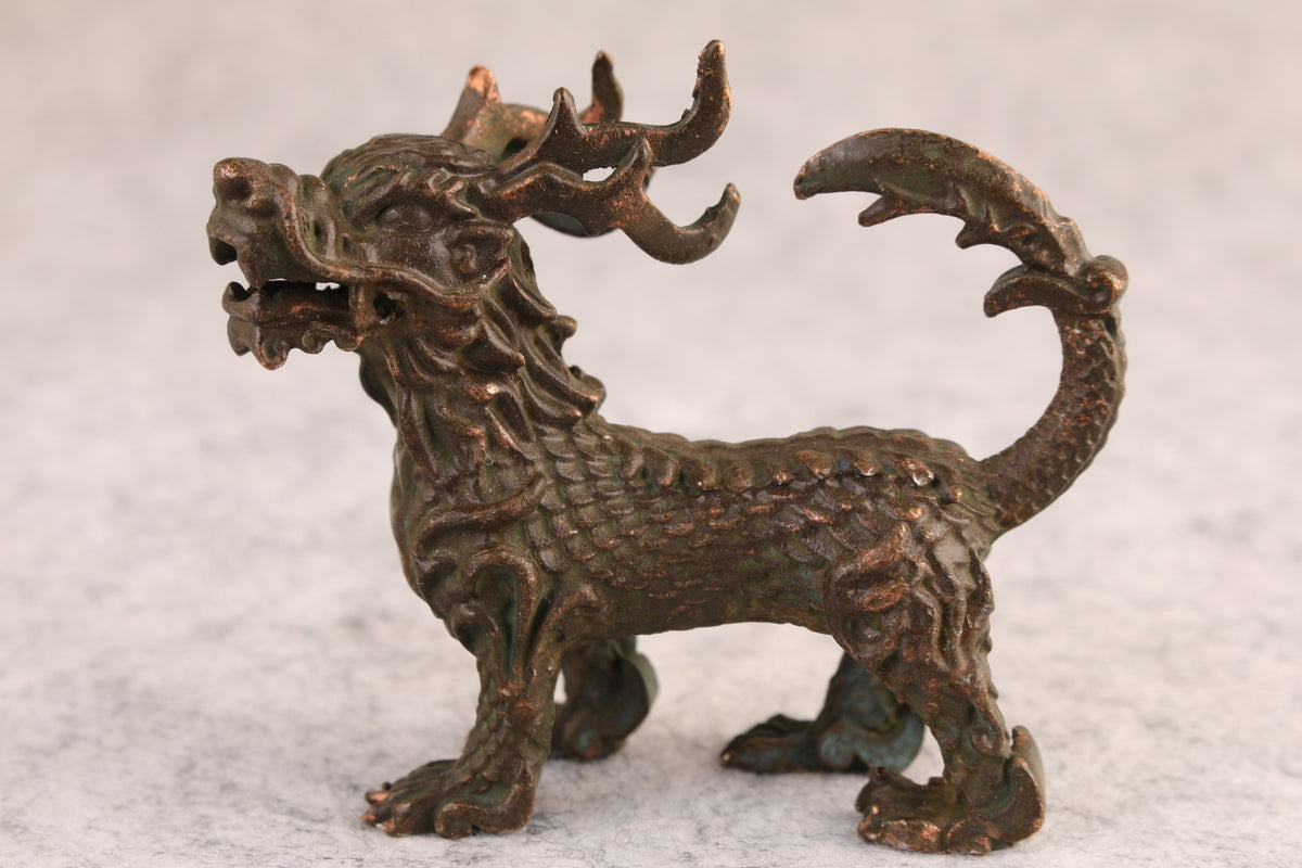 Chinese Collection Handmade cast kirin figure Statue table decoration tea pet