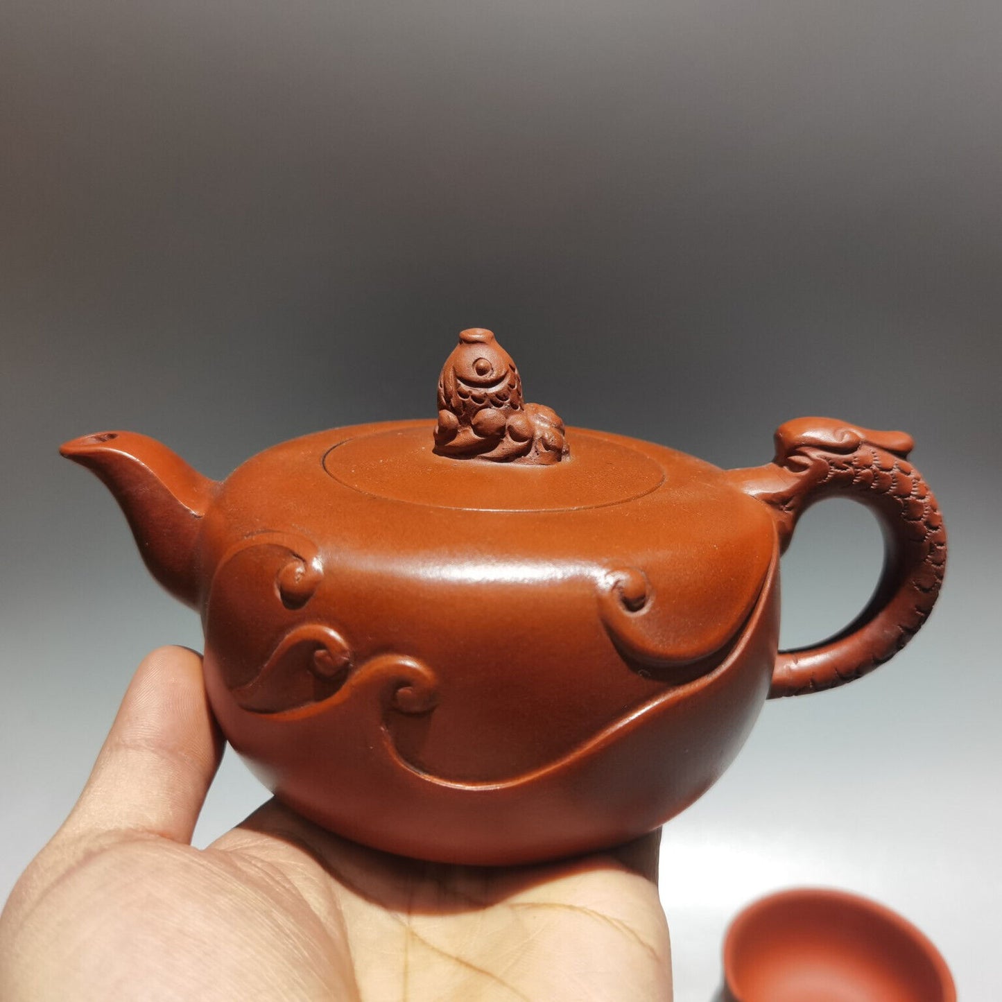 Chinese Yixing Zisha Clay Handmade Exquisite Teapot （鱼跃套壶 低款：蒋蓉 )