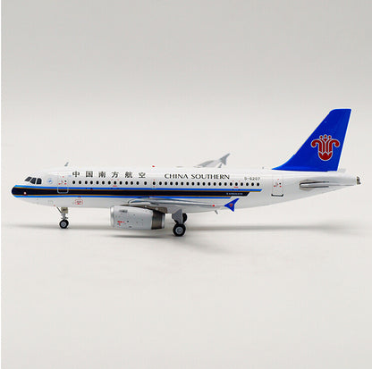 Inflight CHINA SOUTHERN AIRLINES AIRBUS A319 B-6207 1/200 diecast model aircraft