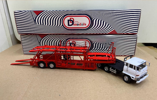 1:64 FUSO 1970 Trailer Double-decker Tow Truck Construct Machine Diecast Model