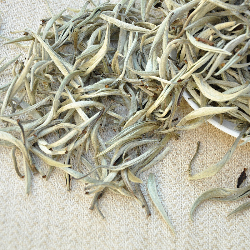 Chinese White Tea Silver Needle White Tea Natural Bai Hao Yin Zhen Anti-old 250g