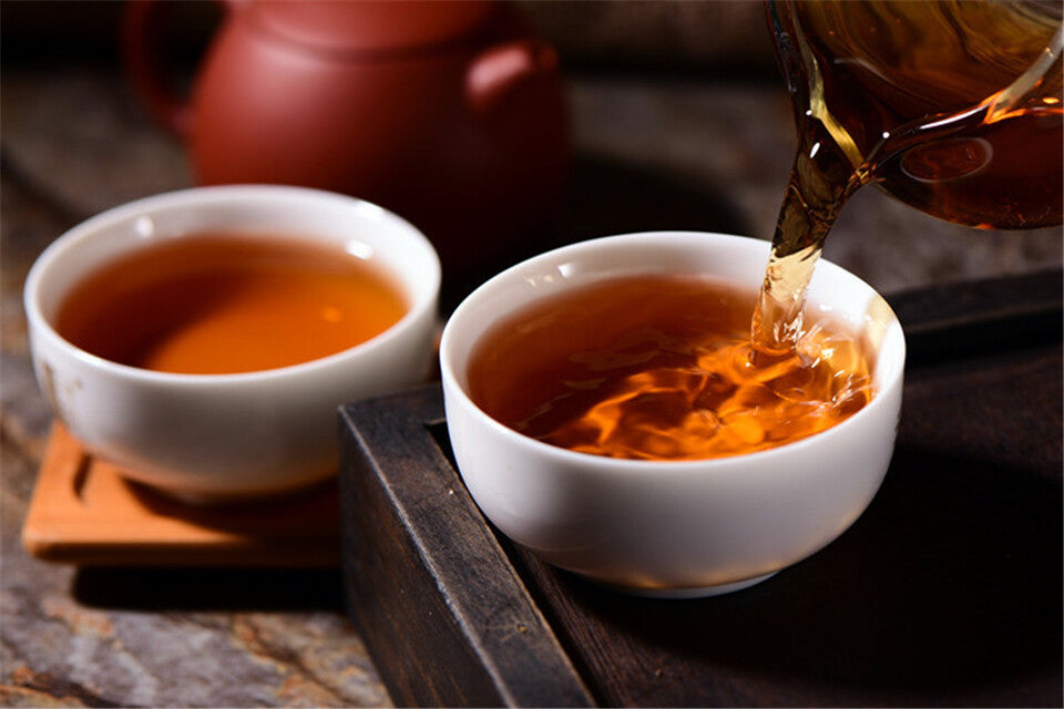 Yunnan Sun Dried Ancient Arbor Tree Dian Hong Dianhong Black Tea Cake 357g