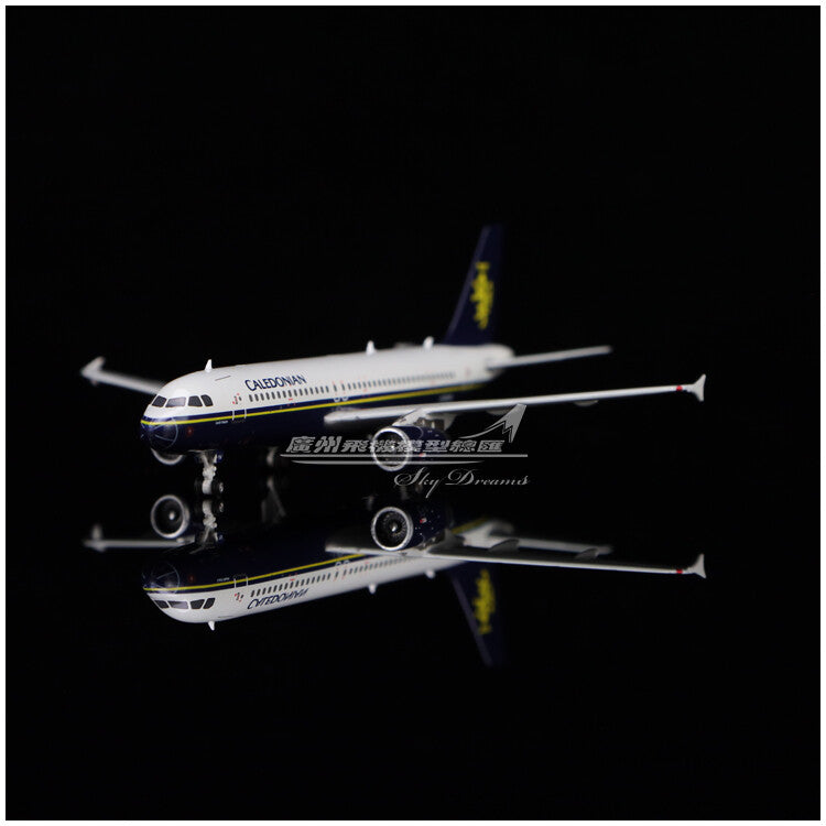 1:400 Phoenix Caledonian Airways AIRBUS A320 Passenger Airplane Diecast Model