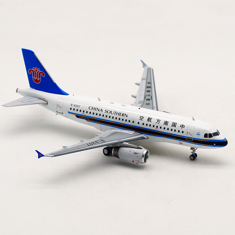 Inflight CHINA SOUTHERN AIRLINES AIRBUS A319 B-6207 1/200 diecast model aircraft