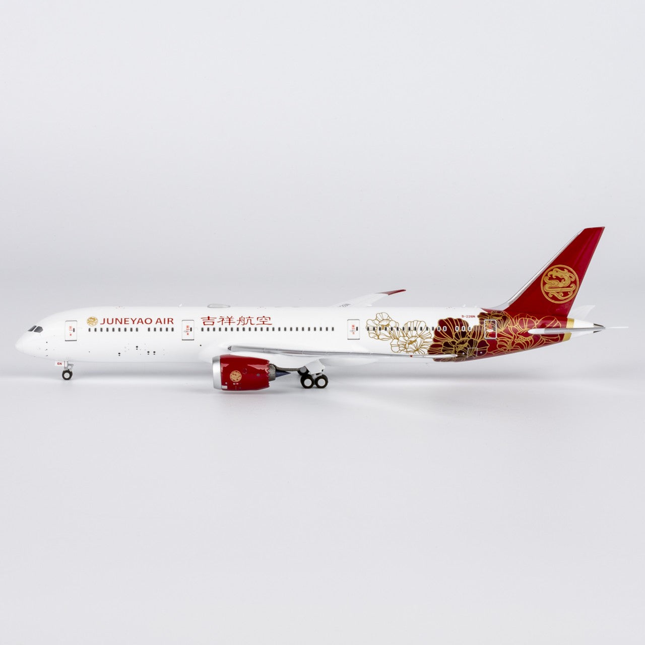 1:400 NGmodels Juneyao Airlines B787-9 Passenger Airplane Diecast Plane Model