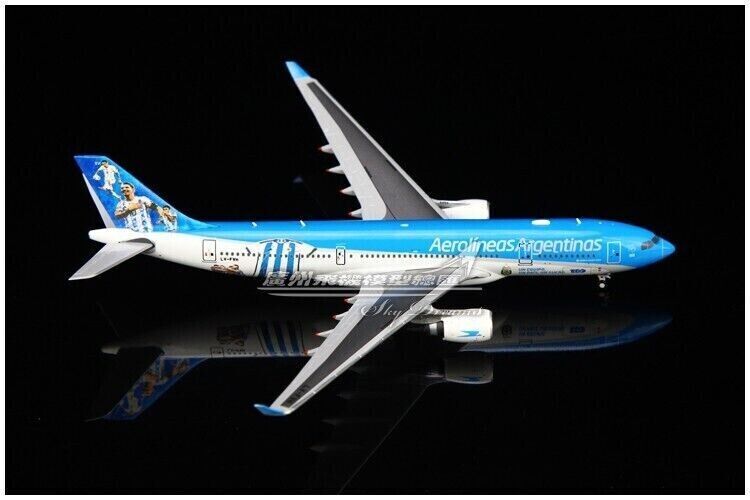 1:400 JC Wings Aerolineas Argentinas AIRBUS A330-200 Airplane Diecast Model
