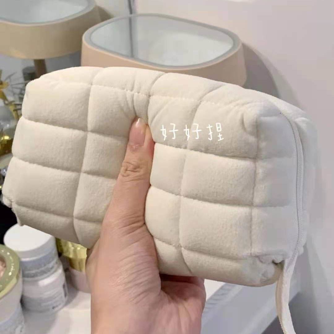 Cute Plush Makeup Bag Travel Small Cosmetic Case Zipper Toiletry Pouch Storage