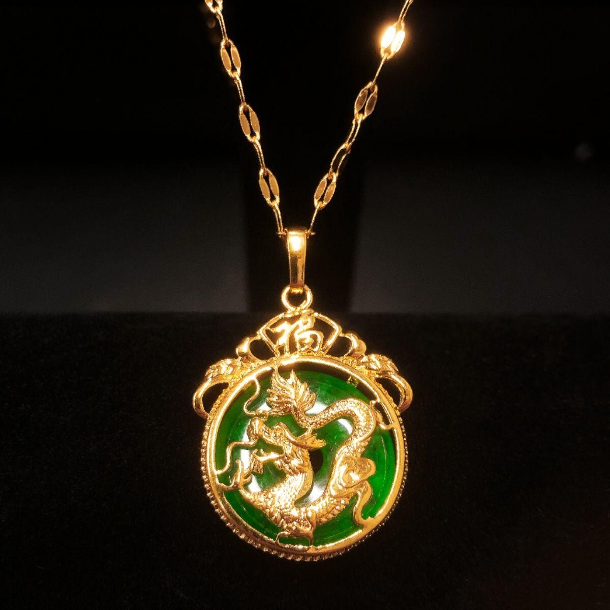 Green Jade Dragon Fengshui Luck Men Women Necklace Decoration