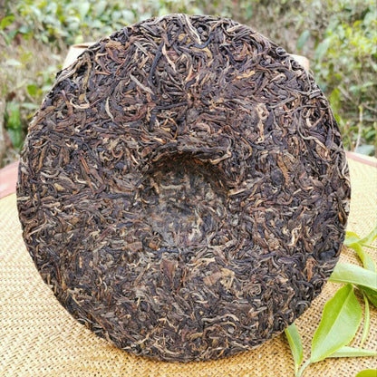 357g Laobanzhang Pu-erh Raw Tea Yunnan Menghai Puerh Tea Cake Old Tree Green Tea