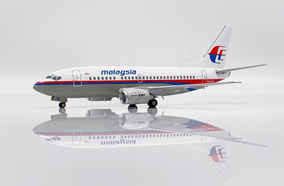 1:200 JC Wings Malaysia Airlines BOEING 737-500 Passenger Aircraft Diecast Model