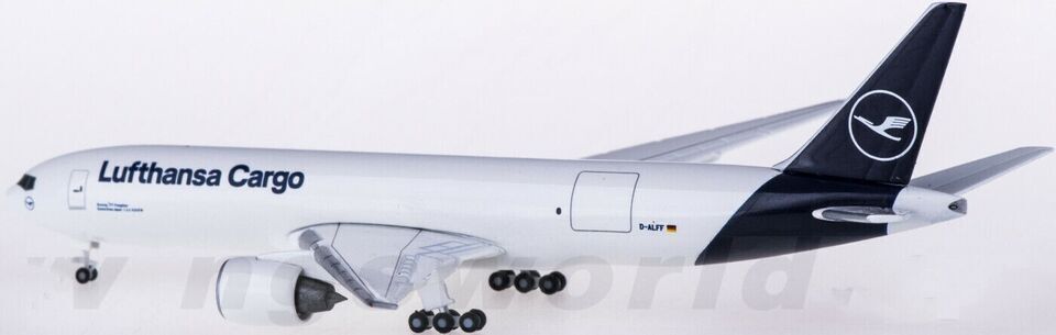 1:500 Herpa Lufthansa Cargo Boeing 777 Freighter Airplane Diecast Aircraft Model
